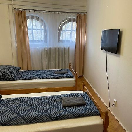 דירות מישקולץ Szimpla Apartman מראה חיצוני תמונה