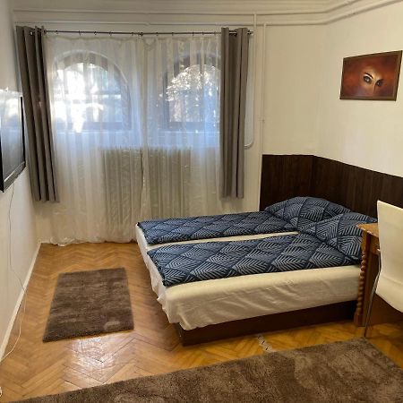 דירות מישקולץ Szimpla Apartman מראה חיצוני תמונה