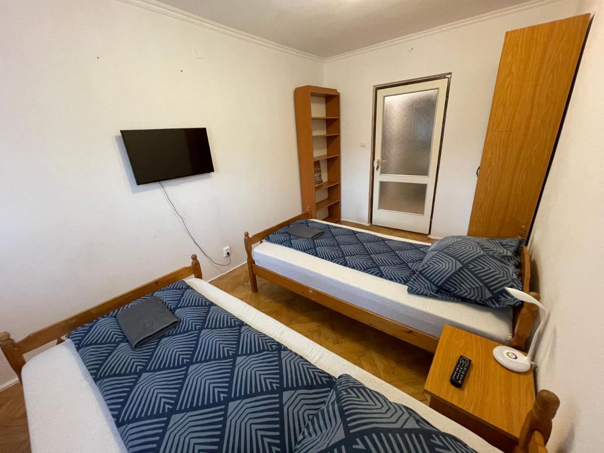 דירות מישקולץ Szimpla Apartman מראה חיצוני תמונה